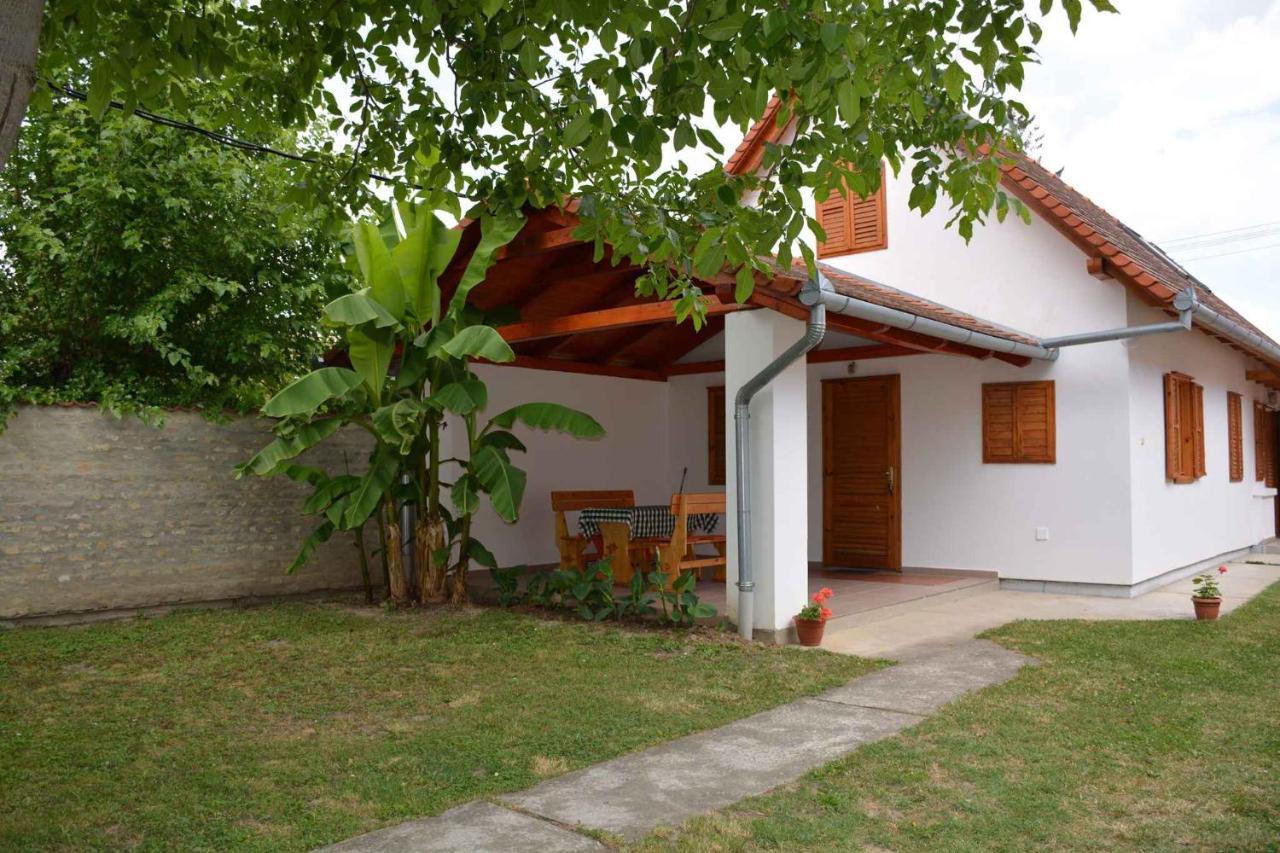 Apartment Balatonbereny 8 מראה חיצוני תמונה