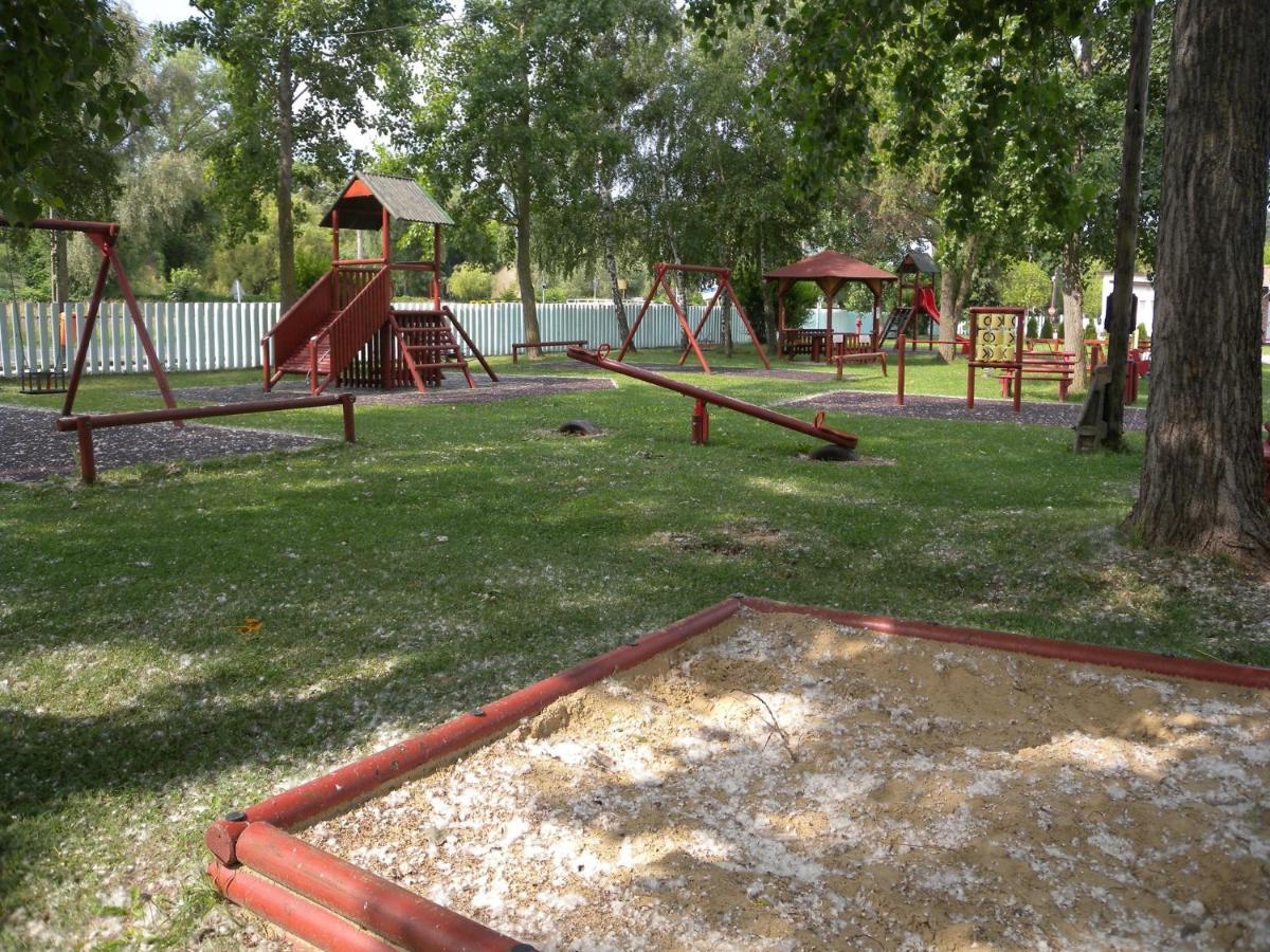 Apartment Balatonbereny 8 מראה חיצוני תמונה